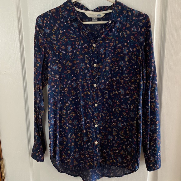Old Navy long sleeved, button-down shirt, navy with floral print, medium, EUC - Picture 2 of 3
